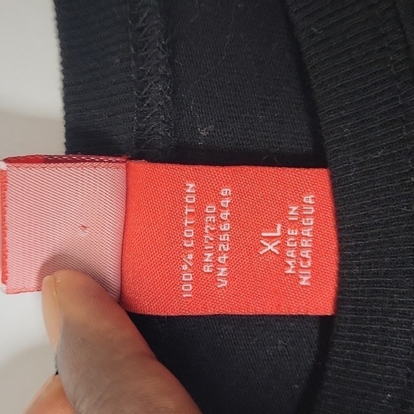 Long sleeves black shirt in extra large - Picture 8 of 16